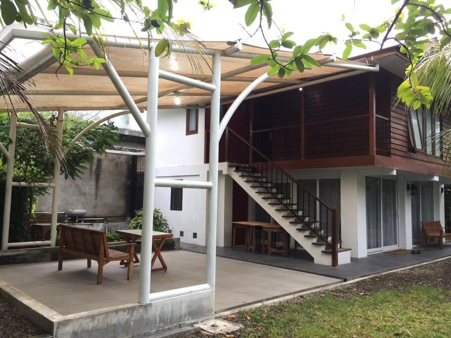 Banda Aceh Batoh Homestay - Private - Fits Up To 8 Persons ภายนอก รูปภาพ